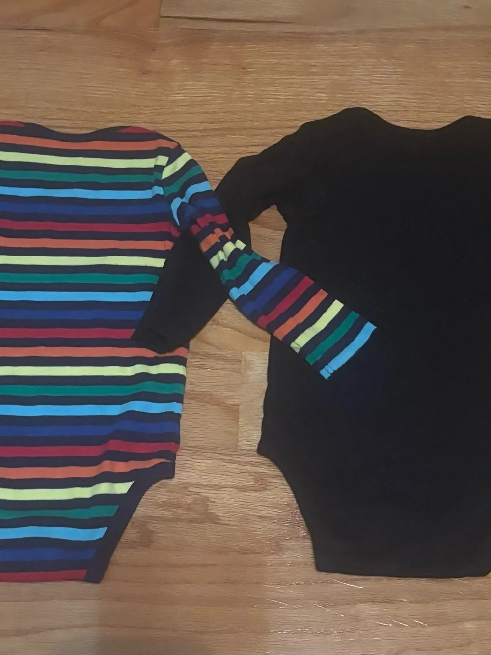 #Primary baby items! Only worn 3 times! From SFPF home! - Picture 5 of 6